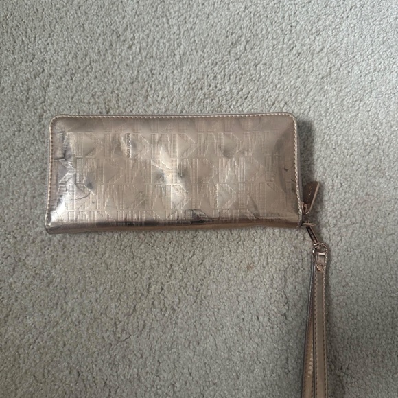 Michael Kors Shiny Metallic Leather Wristlet - Picture 2 of 8